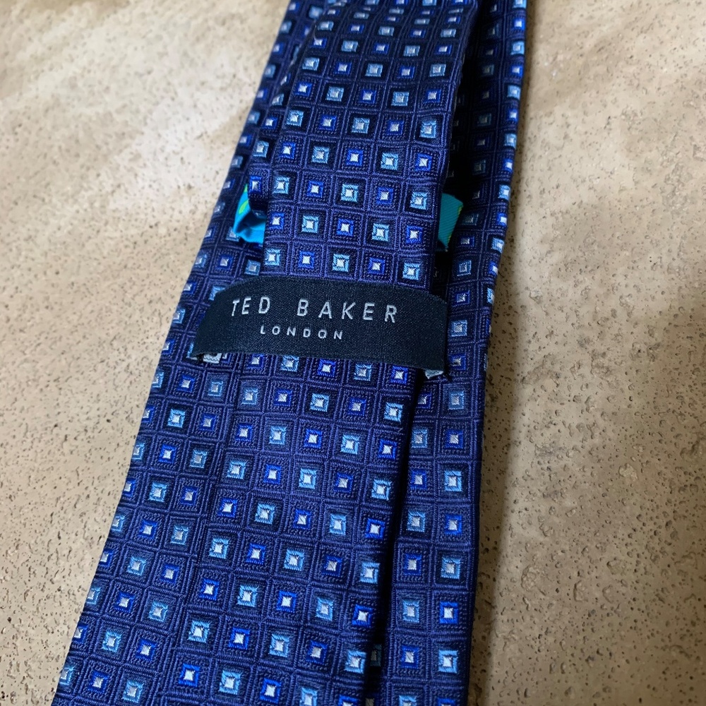 NEW Ted Baker London Men's Tie 100% Silk Navy Blue